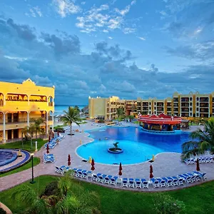 The Royal Haciendas & Курортный комплекс